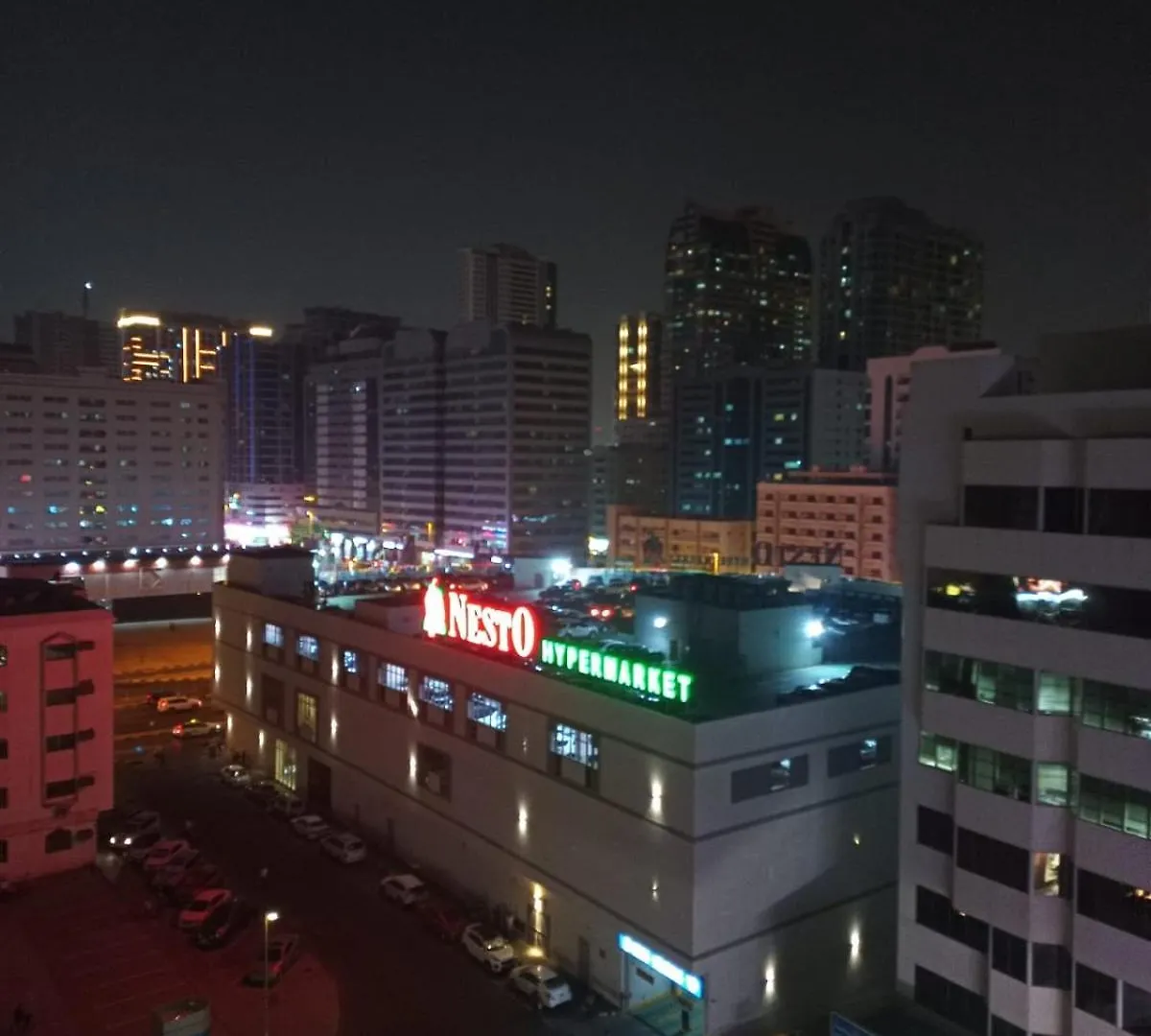 Holiday Home 2 Bedrooms Apartment For Family Only Sharjah